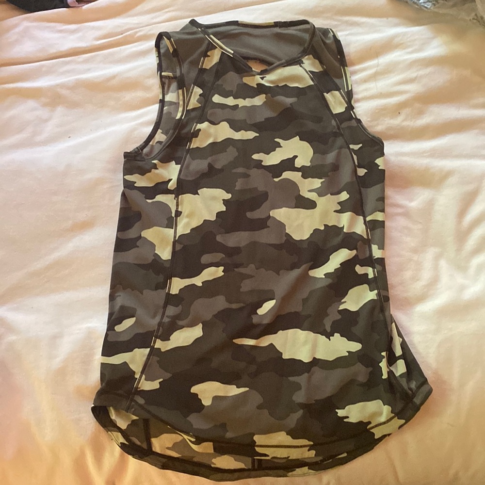 Lululemon tank top